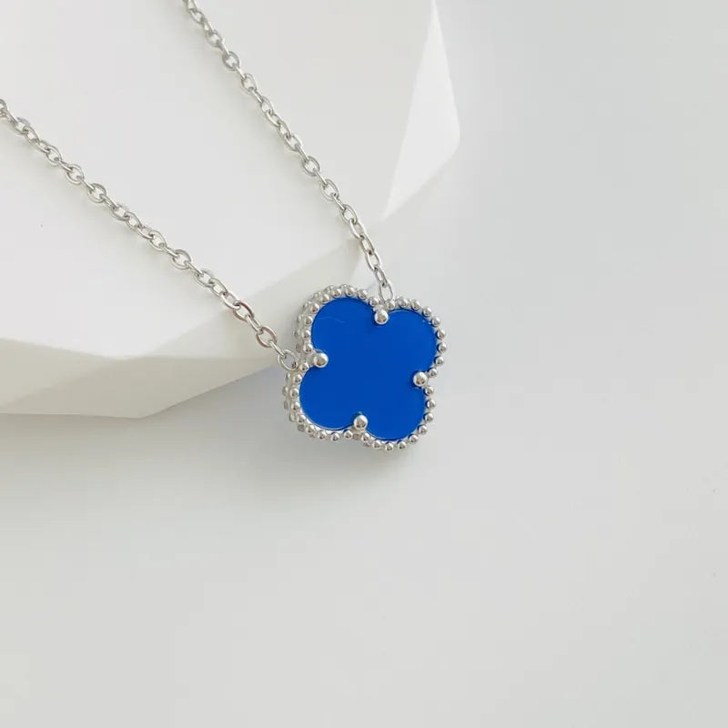 Chaine a quatre feuille  Acier au Titanium